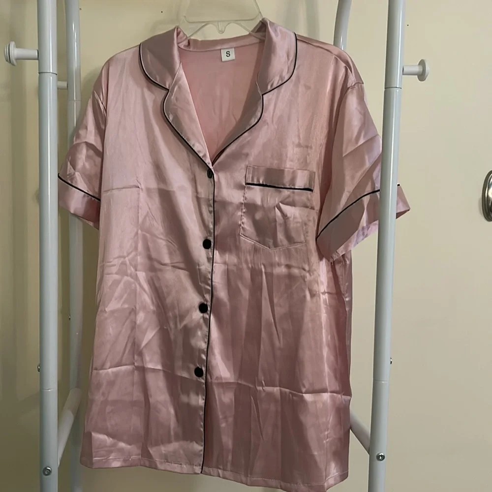Womens Silk Satin Pajamas - Picture 4 of 7
